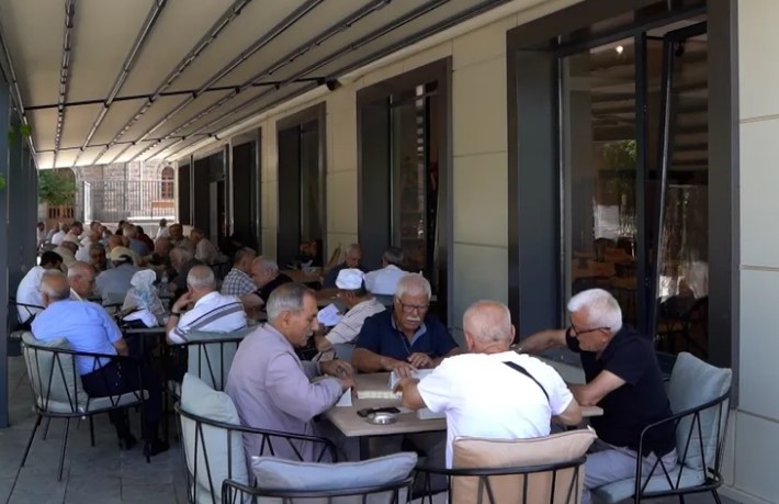 Yeni Hizmete Açılan Emekliler Lokali Kısa Sürede Yoğun İlgi Topladı