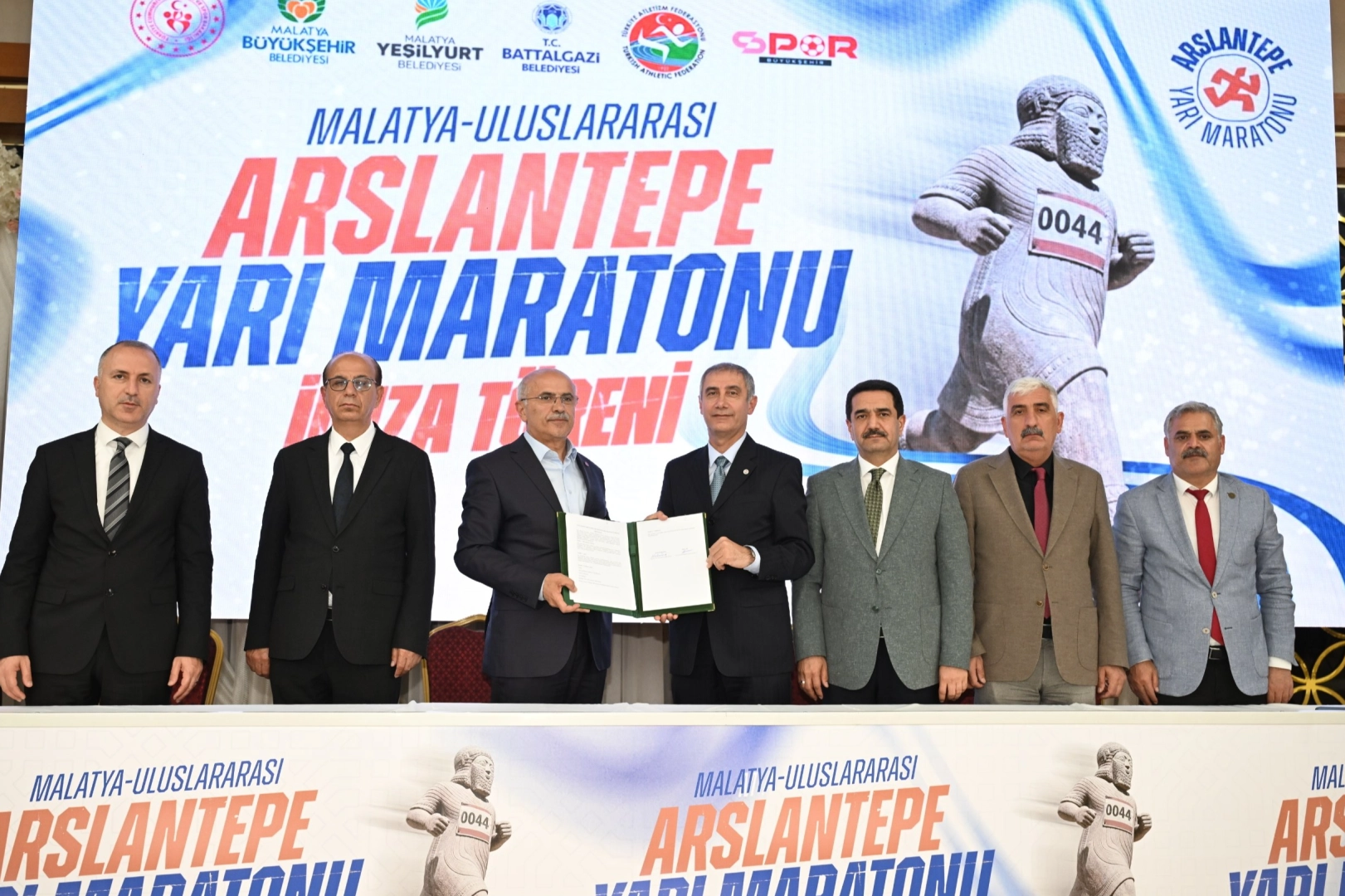 Arslantepe Yarı Maratonu için protokol imzalandı
