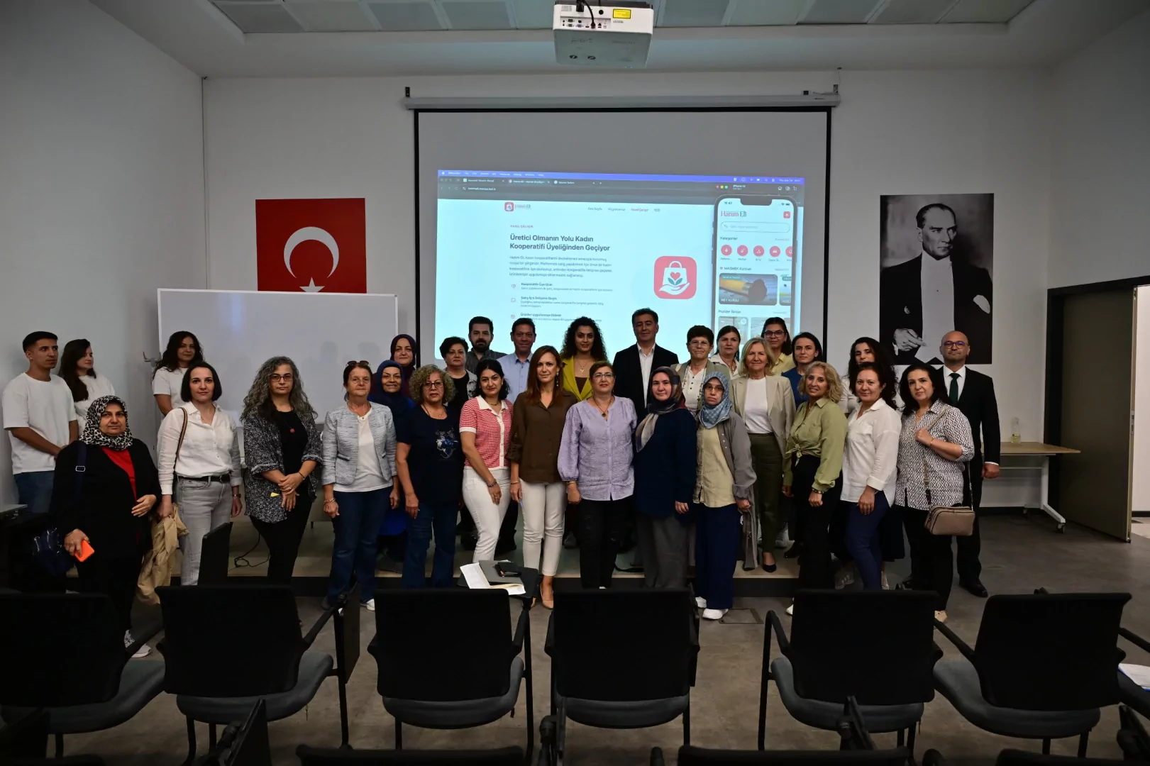 Manisa’da Kadın Kooperatiflerine “Kadın Eli” Desteği