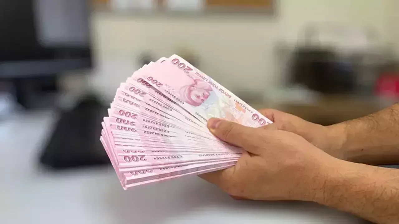 2025 Emekli Maaşları İçin İlk Tahminler Yayınlandı! İşte Beklentiler