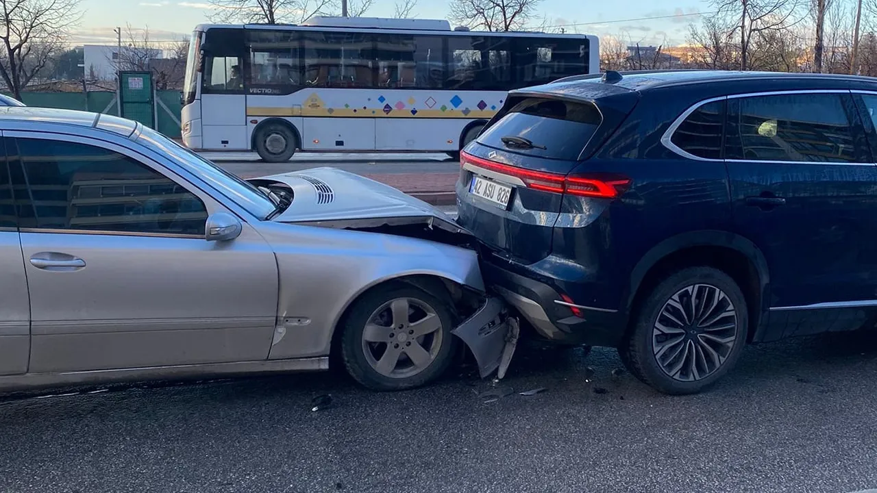Mercedes Togg Kaza Videosu İzle!
